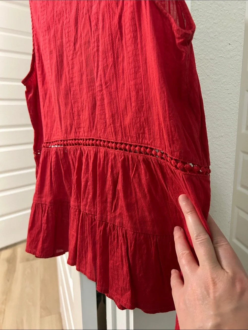 Abercrombie & Fitch Red Top, sz M - Picture 8 of 9